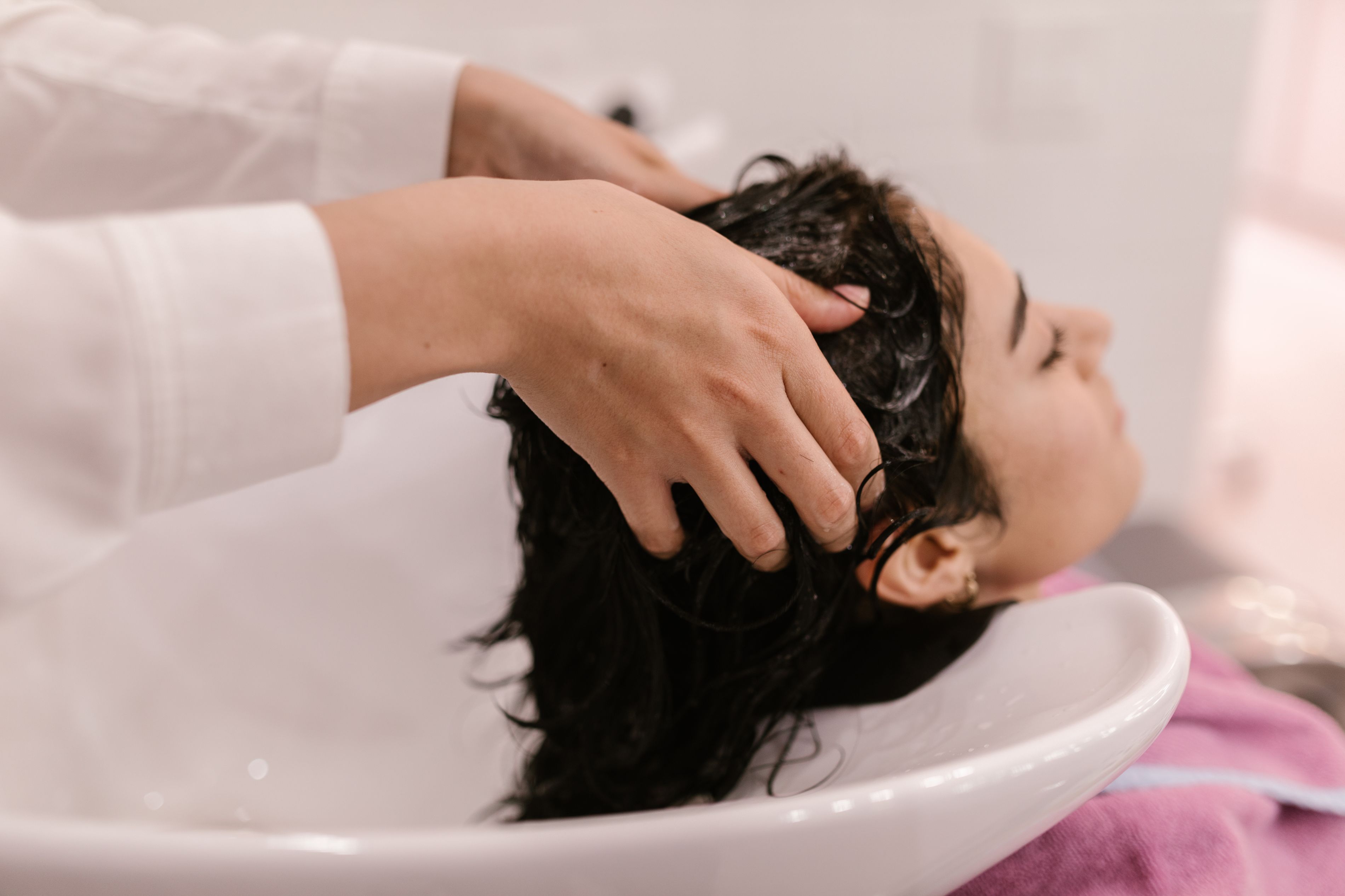 Pflege und Haarkur im Salon